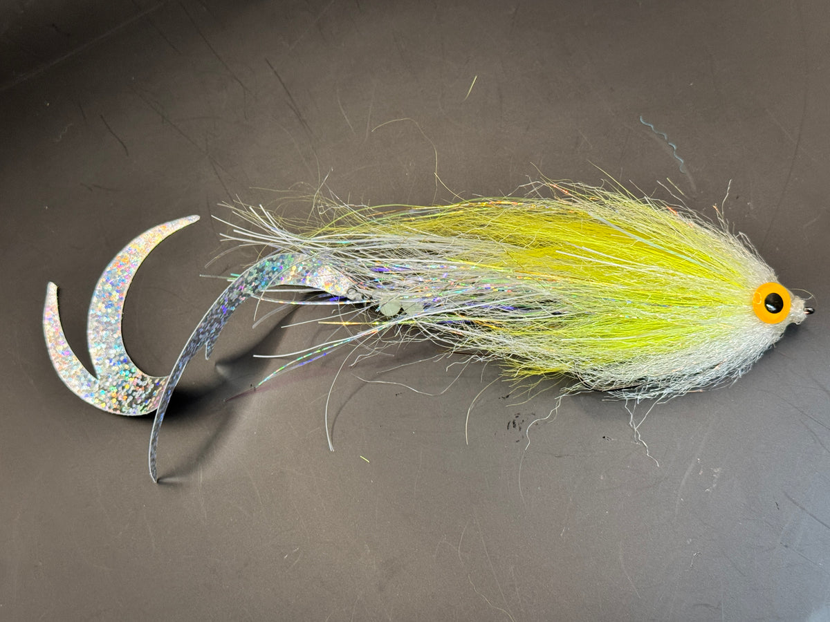Dragontail Darter Yellow White